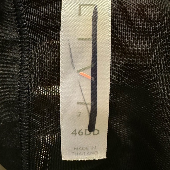 Livi Active Underwire Sports Bra 46 DD NWOT - Picture 8 of 9